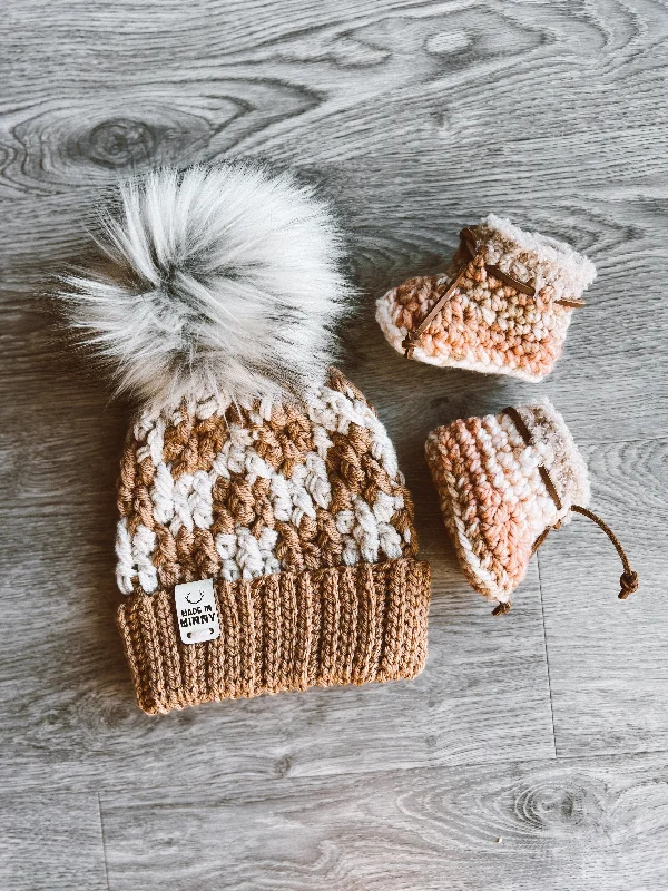 Baby Beanie & Booties Set [Newborn]