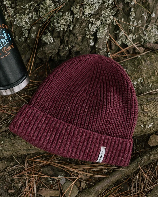 Compass Recycled Beanie - Wine