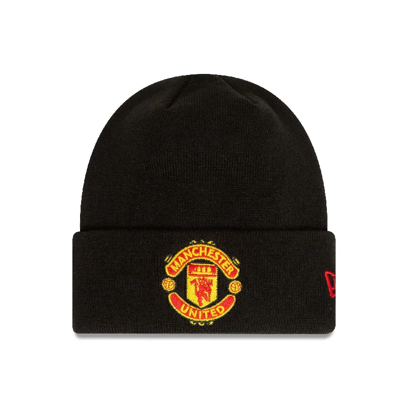 Manchester United Essential Black Beanie Hat