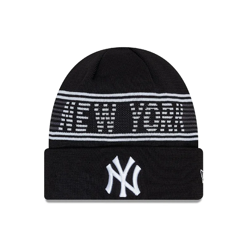 New York Yankees City Connect Black Sport Knit Beanie Hat